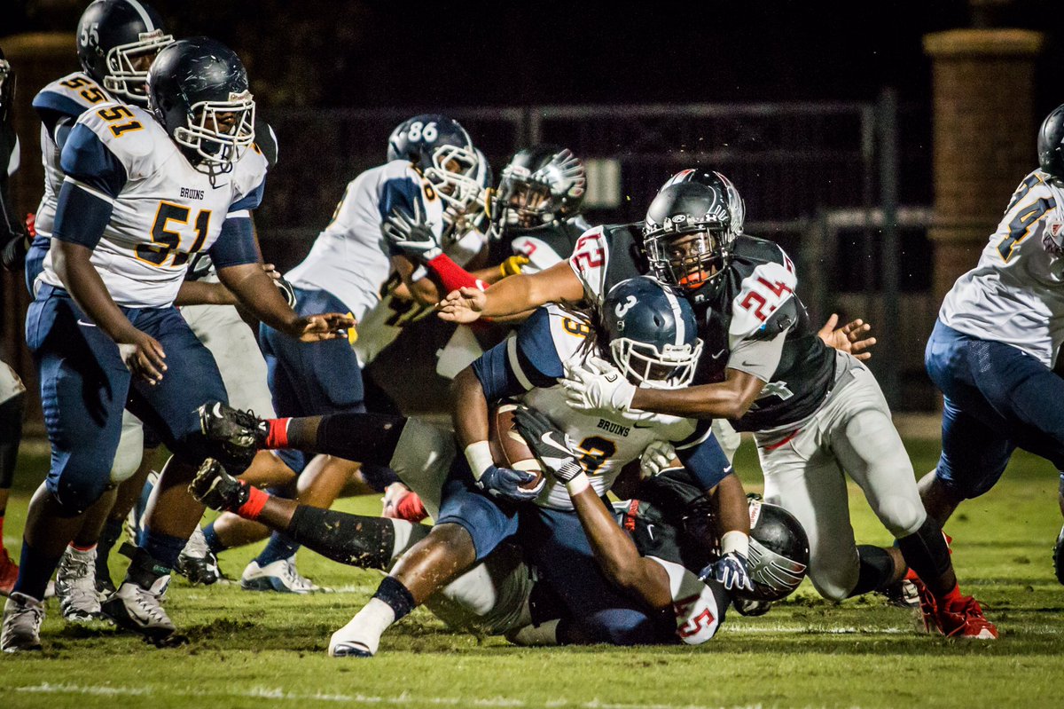 SCInjuryAtty's tweet photo. @WestwoodFB #BadBoyD @CoachJReynolds @ajmccrory98 @dreamerboy44 @CoachCurtis35 https://t.co/GUvPgkS9TT