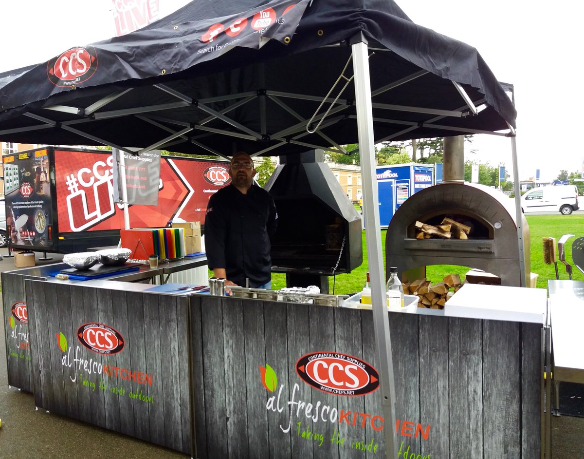 All ready for the #sodexosalon with #AlfrescoKitchen and @chefsdotnet <a href="/SodexoUK_IRE/">Sodexo UK & Ireland</a> @AlfaPizza @UKBBQ365 #woodfiredoven #braai #FireCooking