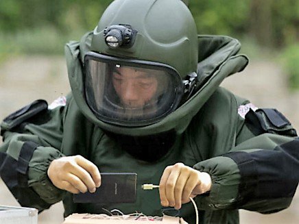 jtyaung's tweet image. How to properly charge a Samsung Galaxy Note 7 #note7