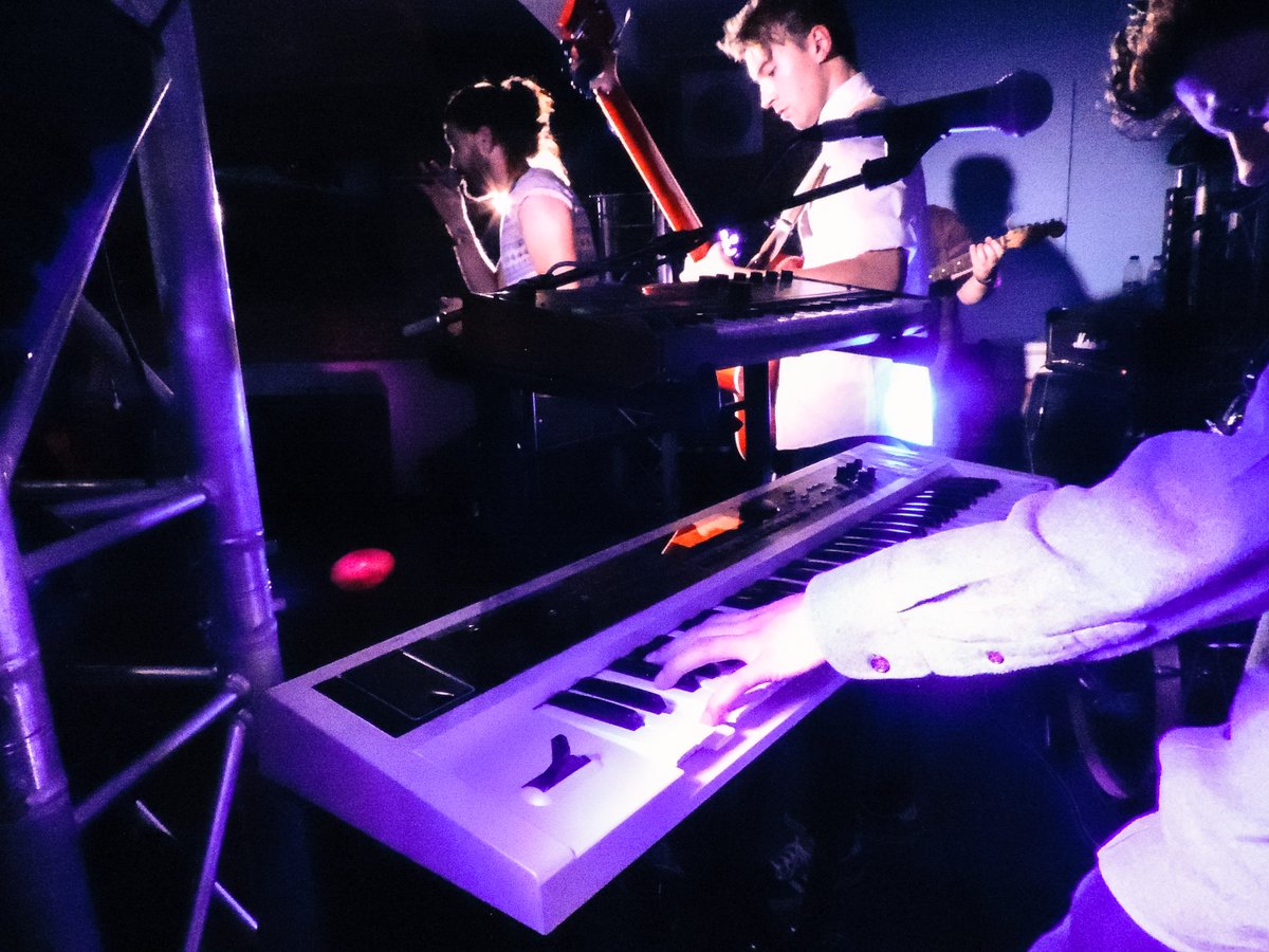 TheWondersmiths's tweet photo. Thanks again to everyone at @LevelsFestival for putting on our show last week, and @jw_paris for supporting us!! #lutonlive #livemusic https://t.co/eWXVvqAKO0