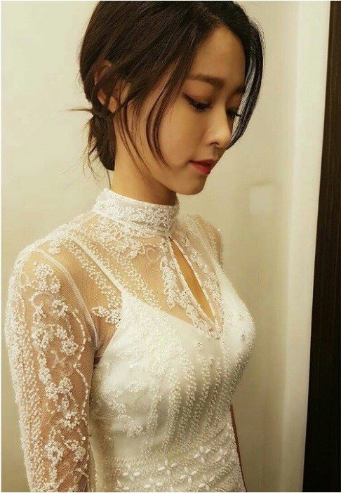 어둠속에 설현 몸매 | 인스티즈