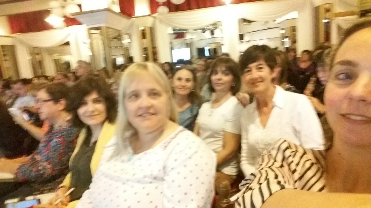CiiePellegrini's tweet photo. Región 16 presente en encuentro de Directores.  La Plata. https://t.co/ZK6rN1ipki