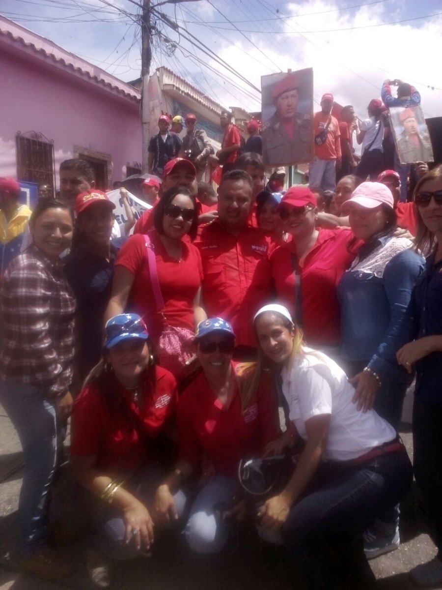 anyelim23's tweet photo. Somos un pueblo comprometido con la revolución y el comandante Chavez, así lo demuestra Bocono @ssituacionfunda @asic_bocono https://t.co/xFbRH0uy1i