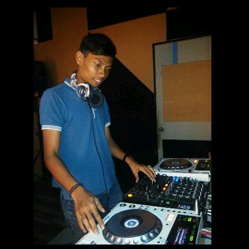 MazrinMansor's tweet photo. Come hangout with me on #BIGOLIVE. https://t.co/jXM9J73Csg https://t.co/WKaWTQX5ac
