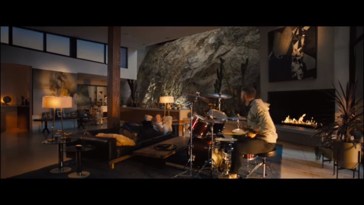 LessonSquad's tweet photo. Even Tom Brady and Julian Edelman know music lessons at home are the way to go! (📸From Ugg ad) #musiclessons #massachusetts #patriots https://t.co/afdDrCNNlr
