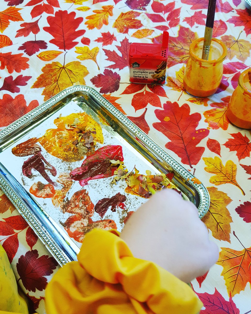 Mared88's tweet image. Inspired by A Pipkin of Pepper written by Helen Copper #fallscent #spicedpaint #pumpkinsoupcreation #leavesforpepper 
 @sunfloweroville