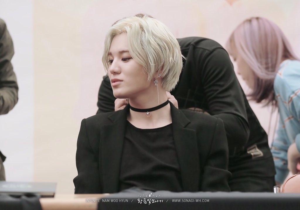 sungjong_studio's tweet photo. [HQ] 161009 COEX Fansign : Sungjong #성종 #쫑스튜디오 | cr.sonagi_wh https://t.co/PlCwjnnbek https://t.co/UvO3m3qmrW