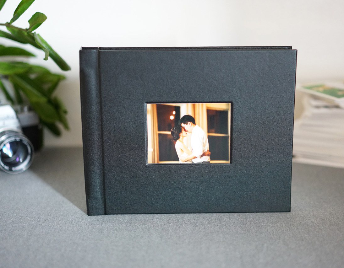 Forbeyon's tweet image. The Matte Black cover material chosen for this album really frames Two Pair Photography's cameo quite beautifully.