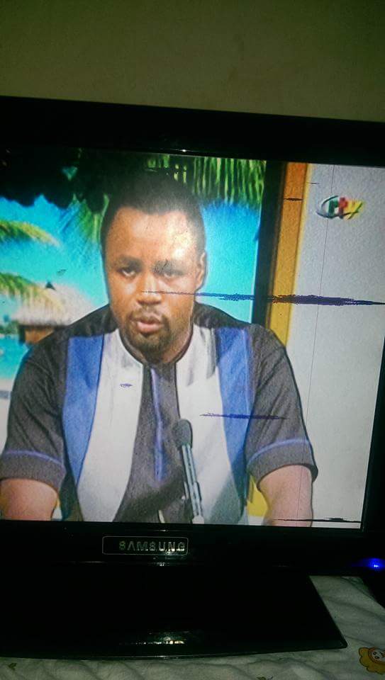 Intheeyesofleyo's tweet photo. Quand ton bloggy pref fait une sortie média c'était ce matin dans #bonjour de la @CRTV_Infos pour parler du #Forum des blogueurs #237 https://t.co/zNv1pW6g8s
