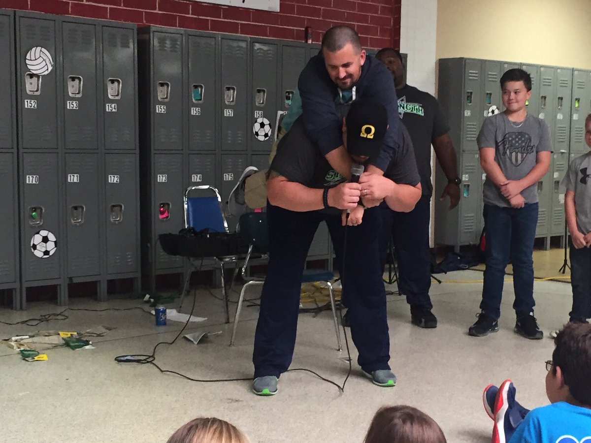 teachingbean's tweet photo. Strength team demo: https://t.co/bh9pt70jit