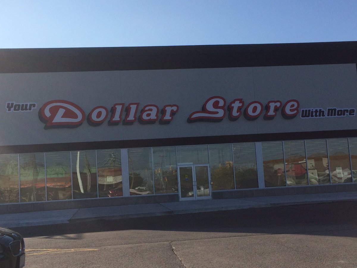 anthonydoes's tweet photo. The new dollar store has a sign that looks like it was purchased at a dollar store. #LindsaySquare 
😜 https://t.co/9rsNWfk2Ed