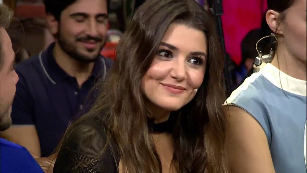 baehandeercel's tweet photo. Bebeksin bebek!💛 #handeerçel @HandeErcel https://t.co/BARLHPH6CQ