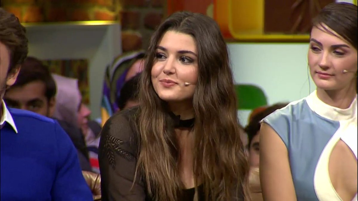 baehandeercel's tweet photo. Bu karelere bakınca istemsizce gülüyorum.😻 #handeerçel @HandeErcel https://t.co/0RhmcT7JQx