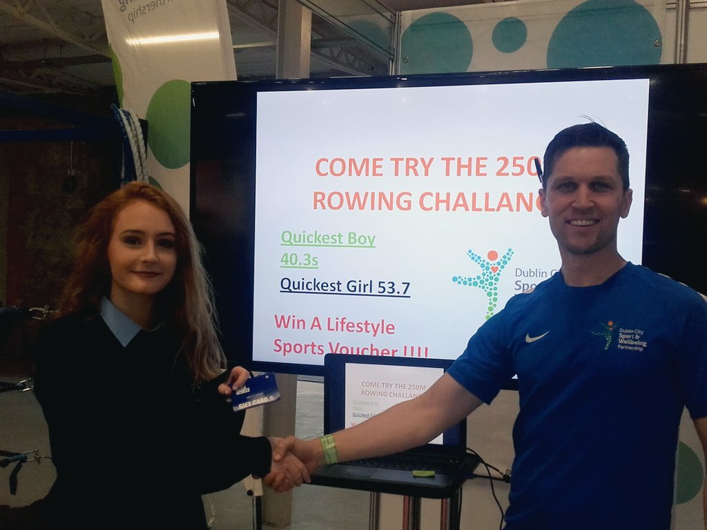 Johnnyberniemac's tweet photo. 1st place in the girls @zeminarevent rowing competition with an excellent time of 53.7seconds @dccsportsrec @DubCityCouncil #DCSWP #zeminar https://t.co/o5NrIYnlNl