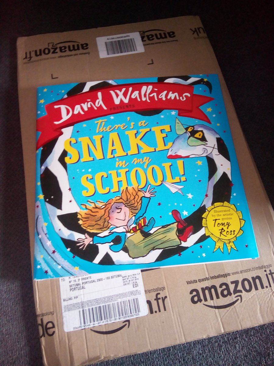 MarisaD011's tweet photo. Já chegou! Uma nova aventura de @davidwalliams ...#newbook #bedtimestorie #theresasnakeinmyschool https://t.co/F8hQNfBnVw