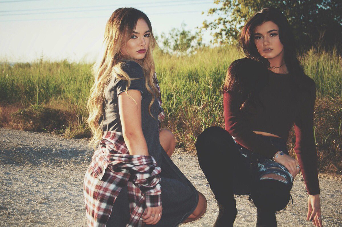 📷 ; <a href="/chloehegephoto/">ChloeHegePhotography</a> w/ @parks_madii