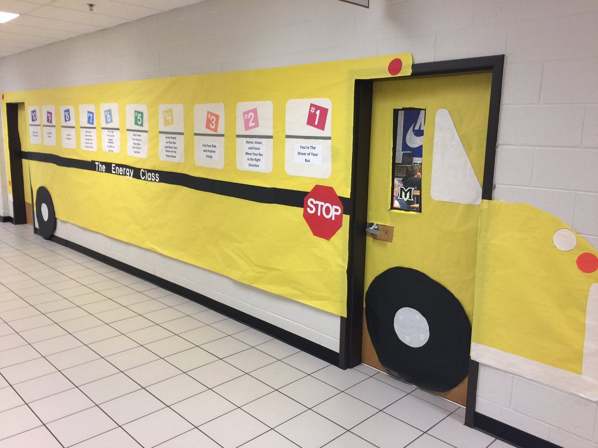 bearscoach23's tweet photo. @JonGordon11 the Energy Bus has been rolling through my class! #lifechanging https://t.co/5LAu7YHtGL
