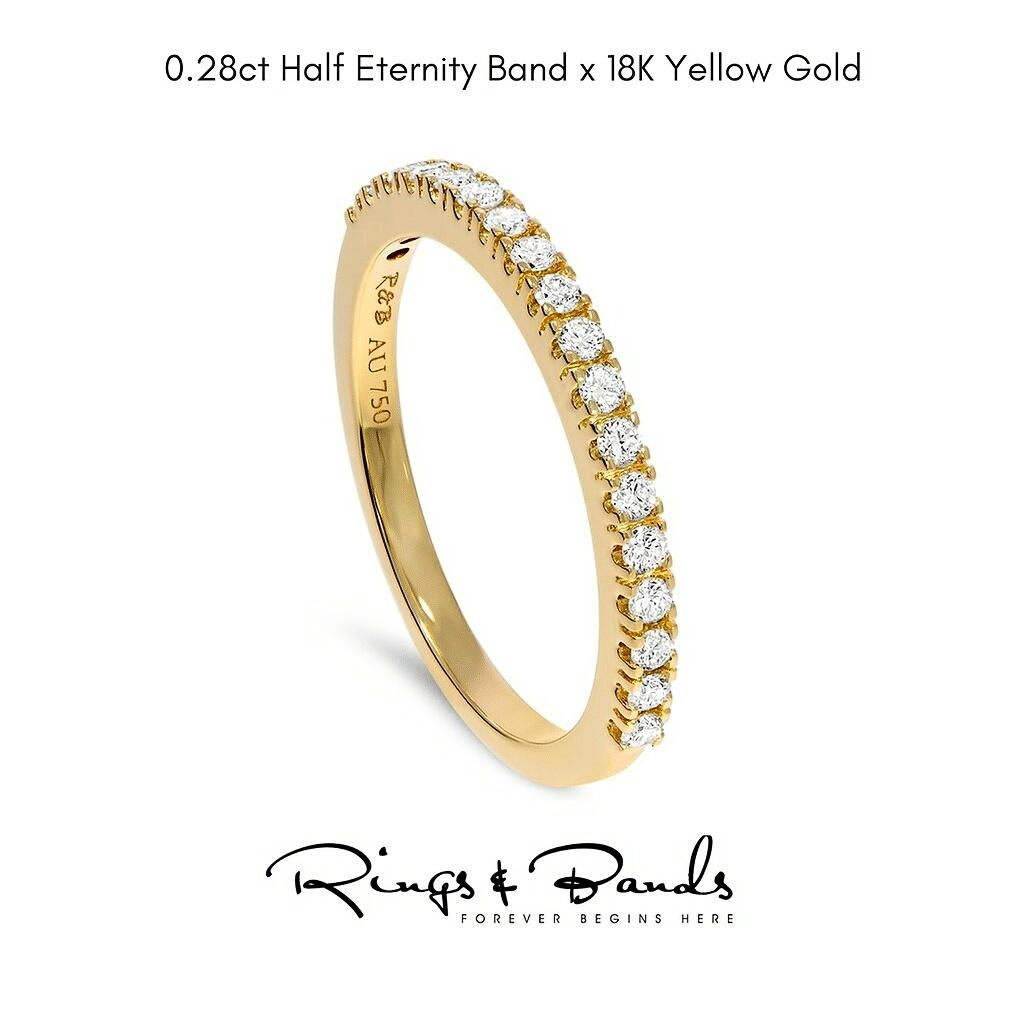 RingsAndBands's tweet photo. Dainty Diamond Wedding Band in 18K Yellow Gold. Buy here https://t.co/CFcL7JElPH https://t.co/331GR09dcE