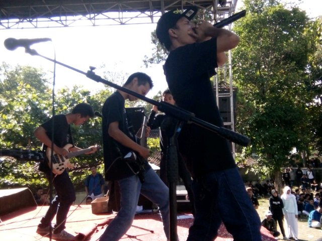 InvasionIndo's tweet image. 