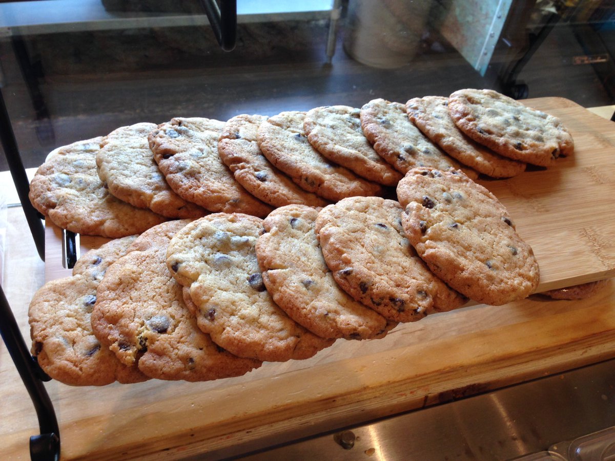 bagelartcafe's tweet photo. Fresh Cookies!  #fresh #cookies #local https://t.co/SRf7Cbd0cv