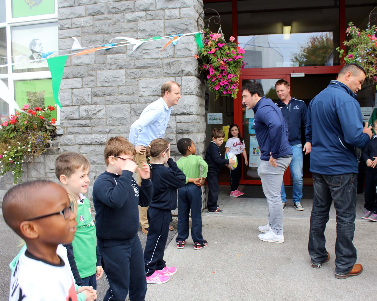 MercyGalway's tweet photo. #MercyPupils and #MercyStaff thank you @connachtrugby for your #InspiringTalks #GreatRoleModels #Visit NEW website https://t.co/7R38quQE7Y https://t.co/ywEXG6444U