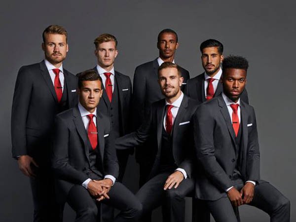Liverpool memperbarui kerja sama mereka dengan brand pakaian asal Jerman, Hugo Boss.
