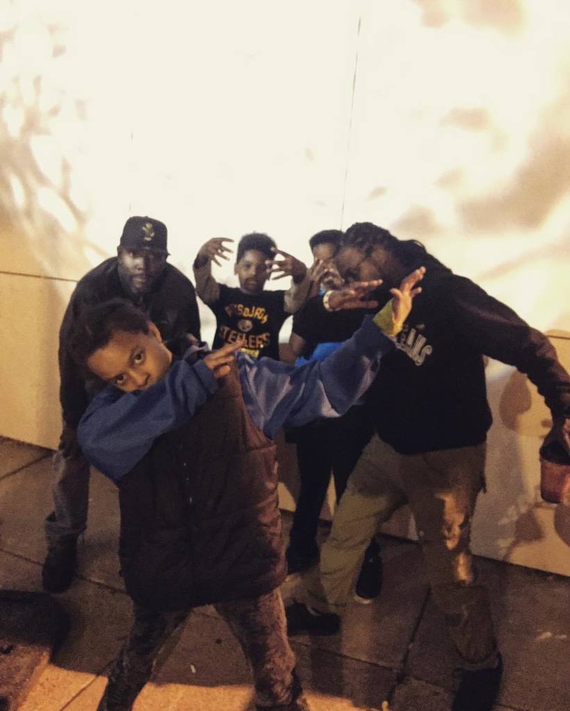 KnowledgeBuild's tweet image. @originalman412 &amp;amp; I w/the young outside @via_hq fest last weekend. #GMTK #pittsburgh #viaf… ift.tt/2dRx2Am