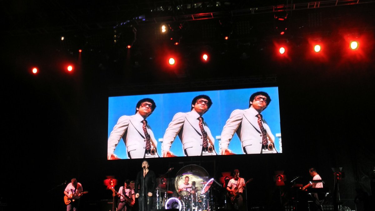 merchmaniacs's tweet image. Perform Morrissey live in GBK Senayan Sports Complex Senayan. Promoted by @kiosplay #MorrisseyJKT #MMLivetweet