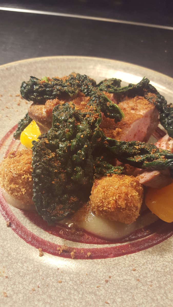 beardychef's tweet photo. Duck, leg croquettes, beetroot, cavolo Nero, pear, pain d'epice crumb @stephenskitchen @MarkTreacy6 https://t.co/Ap9mMIjRJq