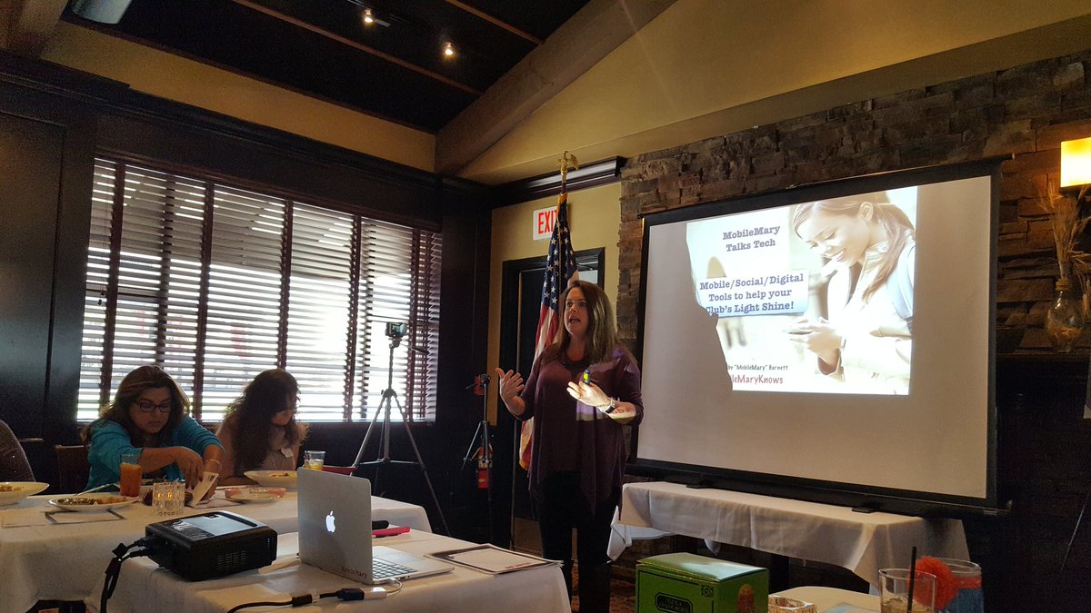 .@TheMobileMary shares how best to use #Periscope for #nonprofit orgs at the #Corona #Soroptimist mtg #MobileMaryKnows @soroptimist