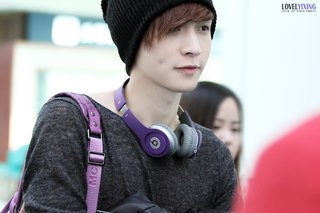 Add lay. Рекламный плакат чипсов. Чипсы онион. Add lay. Гмо на этикетке продукта.