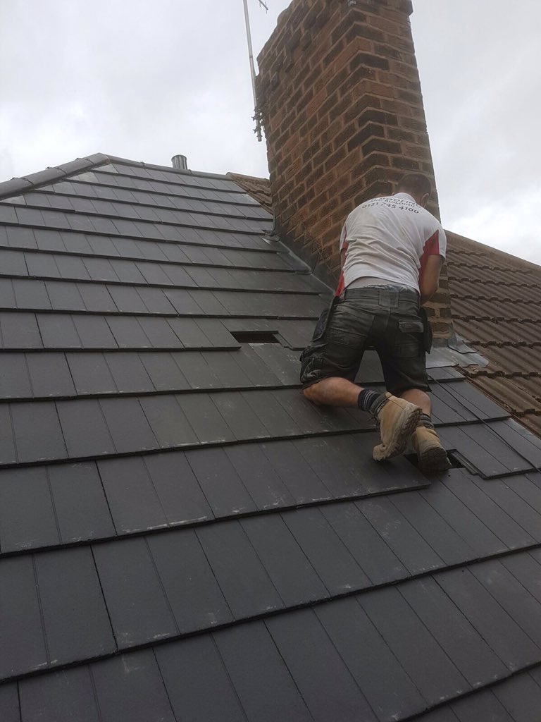 CR_Roofers's tweet image. We are the new roof specialists #MidlandsHour please call for more info #birminghams finest #roofers using quality @MarleyEternit tiles