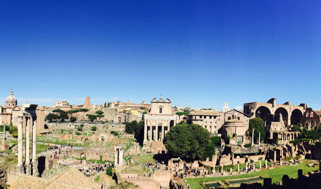 meekmacs's tweet photo. Well isn't this just spectacular #Rome #Romanforum #Palantine https://t.co/y7uzbPEkaK