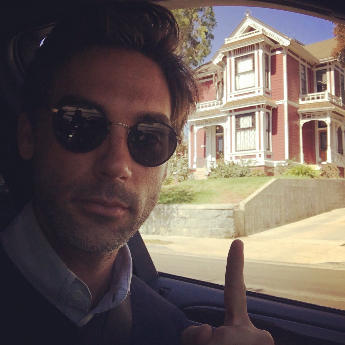 #Charmed cast at the real Halliwell Manor! @thebriankrause <a href="/rosemcgowan/">Rose McGowan</a> <a href="/drewfuller/">D R E W F U L L E R</a>