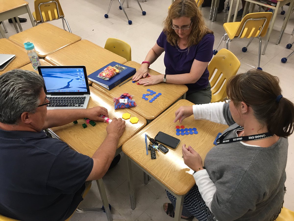 darryl_casey's tweet image. Unpacking and learning about our new manipulatives from our Math coach. @GEDSB @PrinceCharlesES #renewedmathstrategy