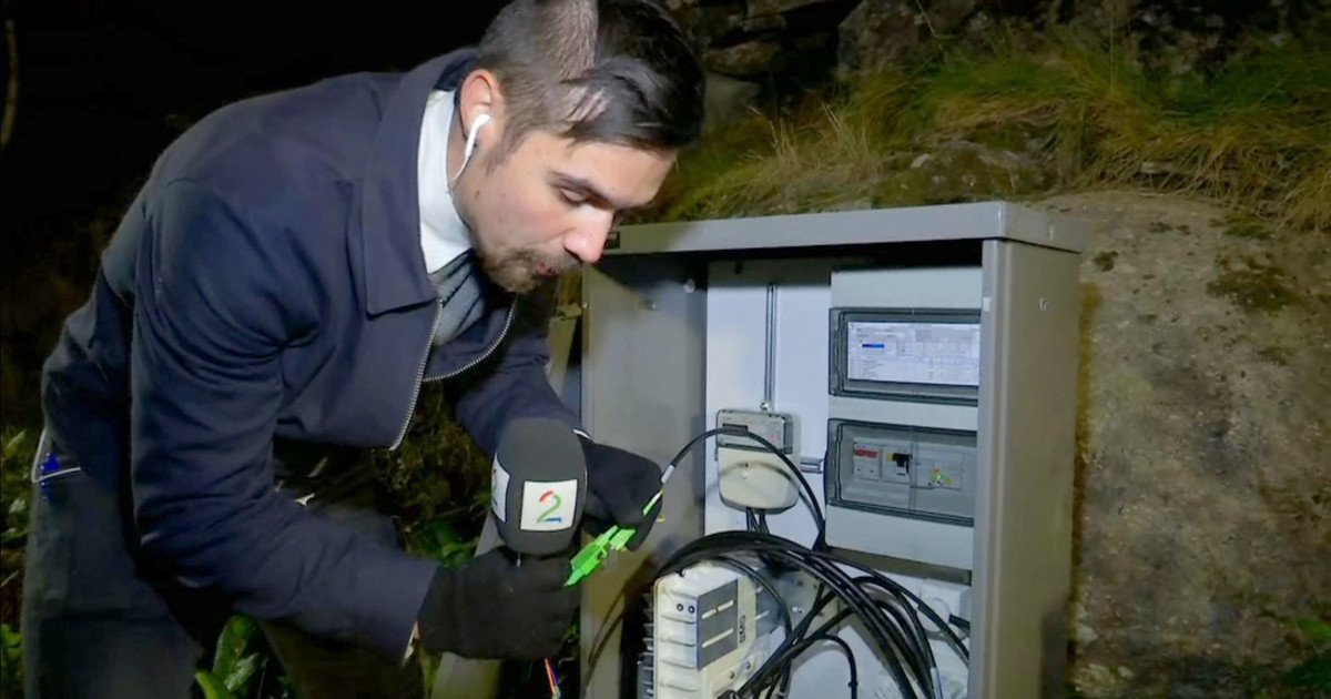 tv2nyheter's tweet photo. En kvart million nordmenn ville fått raskere internett hvis Telenor fikk koble til disse boksene https://t.co/5MoCxbh5uM https://t.co/uwpugVQmVR