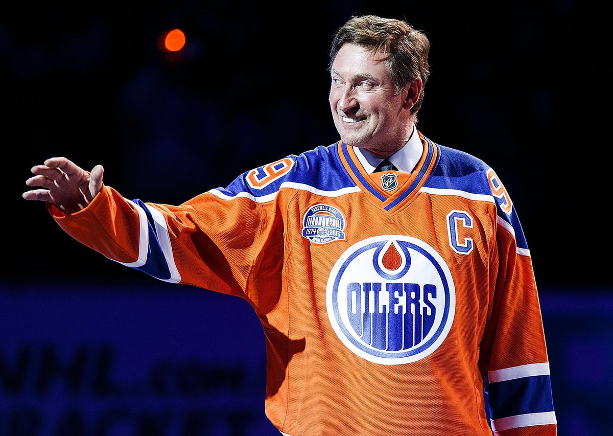 EdmontonOilers's tweet photo. THE GREAT ONE RETURNS! Wayne Gretzky has joined #Oilers Entertainment Group as Partner &amp; Vice Chairman. https://t.co/M1AJWYbm6f