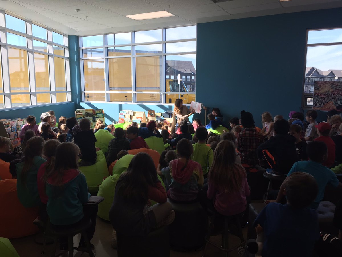 MrsWeversClass's tweet photo. Grade 3&amp;4 passion projects day 1! Thanks @DeannePeet for reading a story to ignite our learning! #prescottpsd70 @DanaAriss @MrsHoldensclass https://t.co/xjDwfTR4Qc