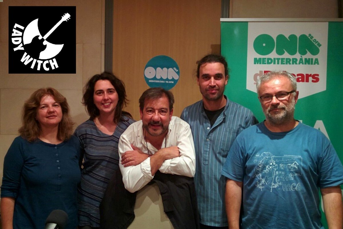 elCrepuscle's tweet photo. "Viure sense por" escoltant 'Enmig de la tempesta' de #AVidaOMort, consell final de Mònica @_Lady_Witch_ per als oients d @OnaMediterrania https://t.co/9ab59Azmu8