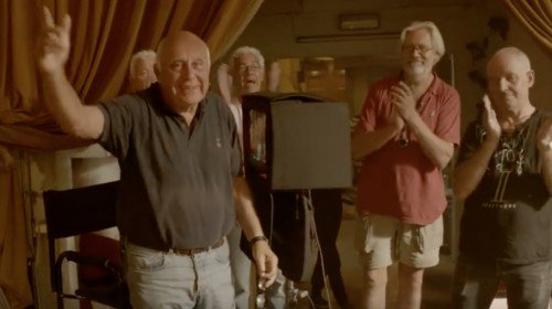 Heerlijk om te kijken: compleet gepensioneerde filmcrew maakt <a href="/Rabobank/">Rabobank</a>-commercial. - bit.ly/2e5OZhz