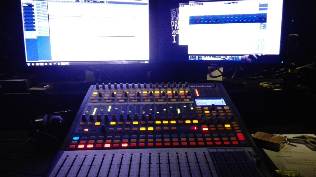 BaseRockLive's tweet photo. #Throwback, live multi track recording for #Rachel &amp; #Shahab at #BaseRockCafe for @CityFM89  #karachi #music https://t.co/Lk1soPnndL