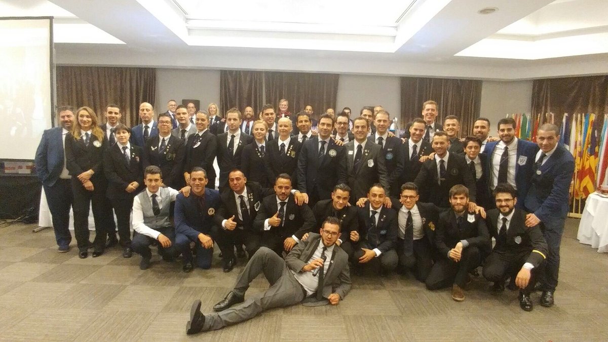 joakin_20's tweet photo. Momentos Únicos #FABE2016  @ERNEST_ROSS https://t.co/obf0DnmUvQ