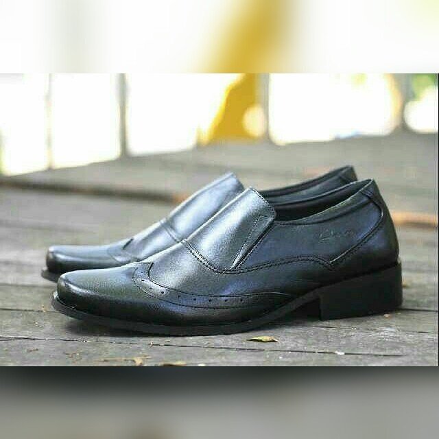 hirostore99's tweet photo. Sepatu Formal Pria Clark Rajut
Harga : Rp 270.000
Ukuran : 39-43
#sepatu #formal #pria #clark #rajut #murah #shoes #hirostore #shoesstore https://t.co/1iez8nThqy