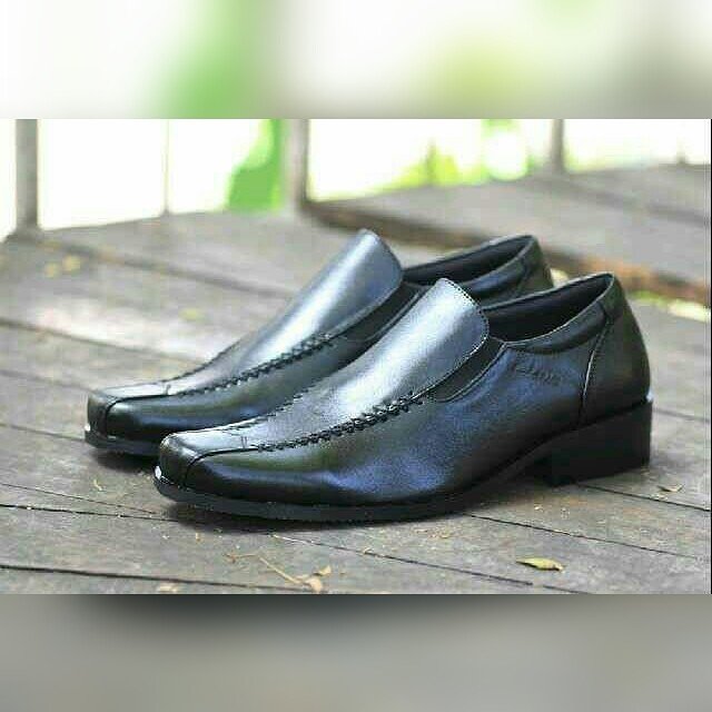 hirostore99's tweet photo. Sepatu Formal Pria Clark Rajut
Harga : Rp 270.000
Ukuran : 39-43
#sepatu #formal #pria #clark #rajut #murah #shoes #hirostore #shoesstore https://t.co/1iez8nThqy
