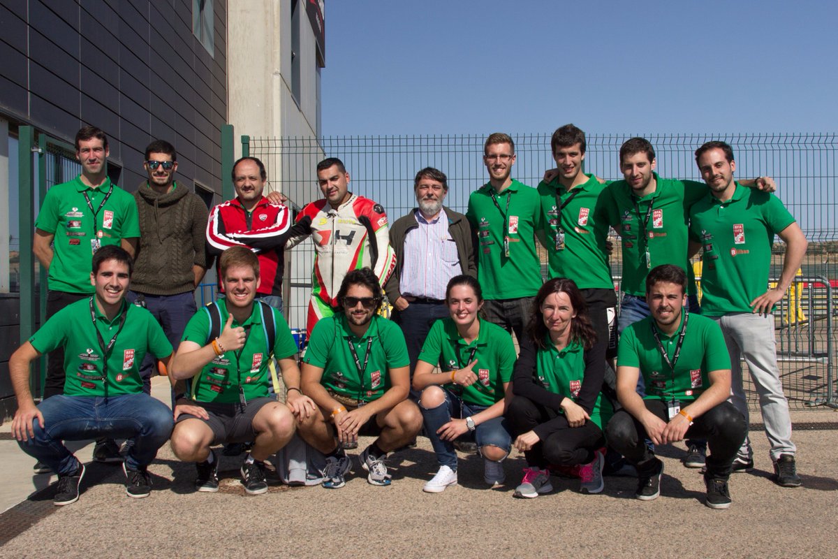 MotoETSIB's tweet photo. Más pruebas #ETSIB https://t.co/5F2PsNz6Py