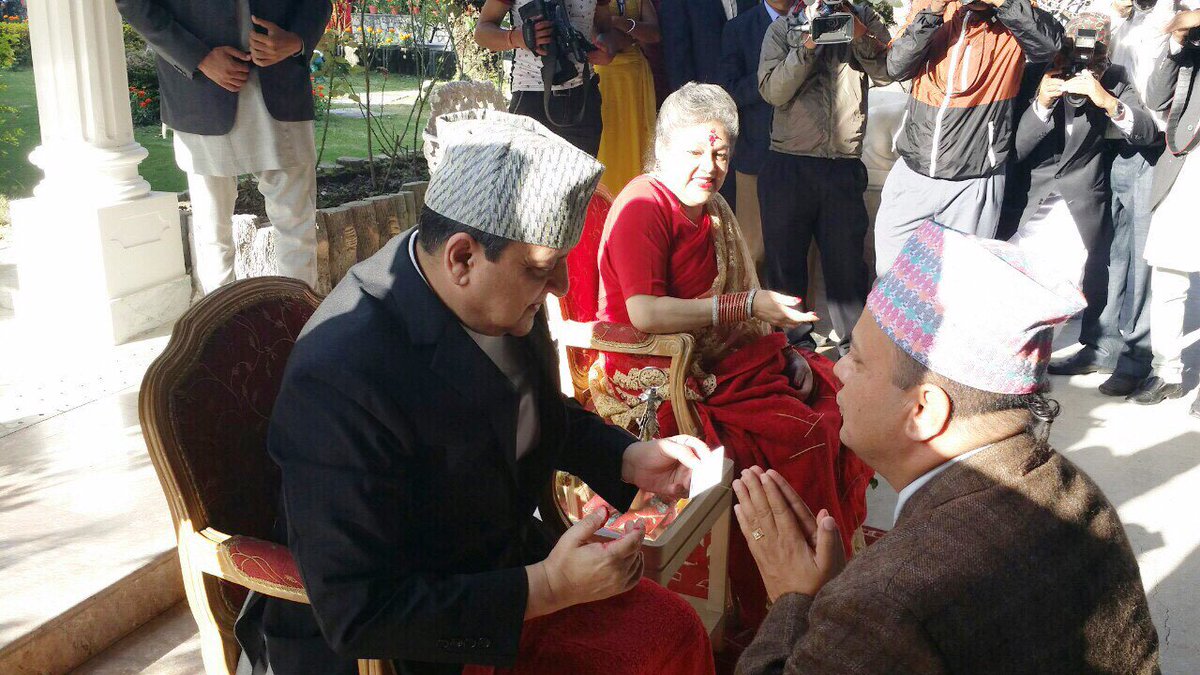 mlnepal's tweet photo. @_DilekAyla 
#King of Nepal giving bless to me Anil Pandey during #dashain festival . https://t.co/zfdCZyertJ
