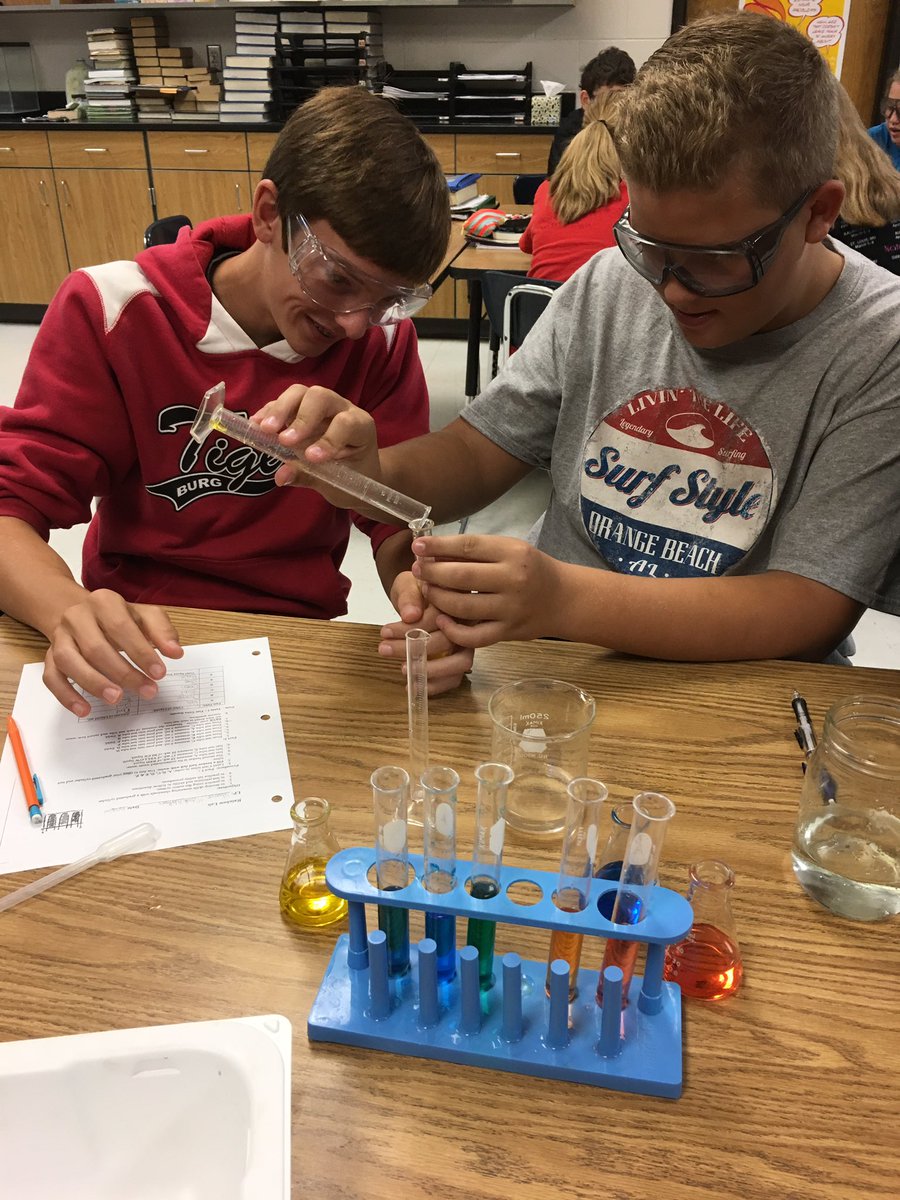 tgriffith77's tweet photo. Practicing lab safety while learning to make precise measurements. Love seeing students engaged in Science. #TigersWMS https://t.co/KH5bzcgw4q