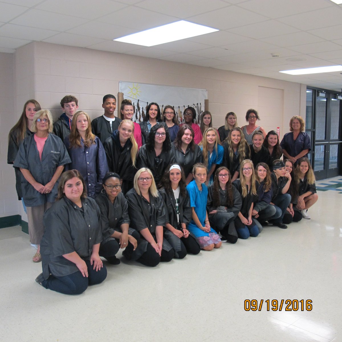 mbeswick1's tweet photo. @BataviaCTE 
Awesome Cosmetology Students  Class of 2016-2017 https://t.co/3MfQBFv41h