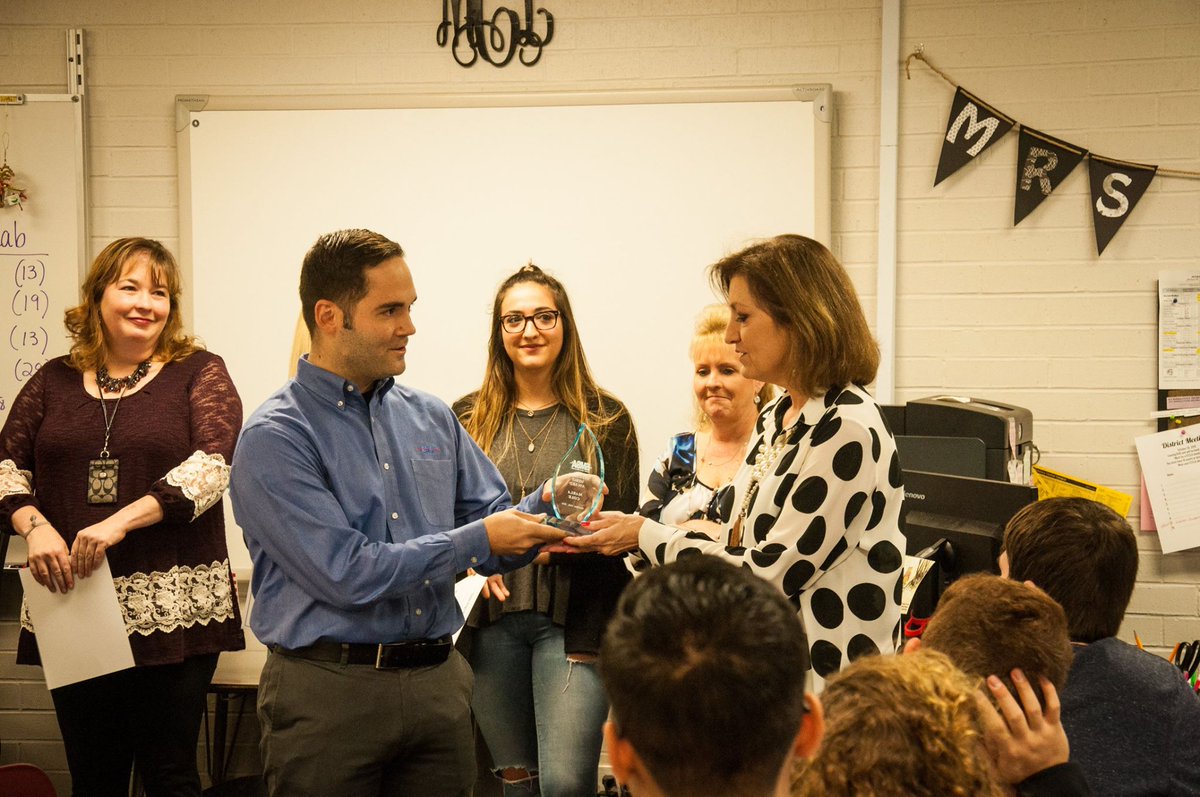 jenksps's tweet photo. Marla Cole, @Jenks_Trojans teacher, was presented with an Everyday Hero award by @EMSAOK for coming to the aid of senior, Cameron Edwards. https://t.co/U7IMSFkeSf