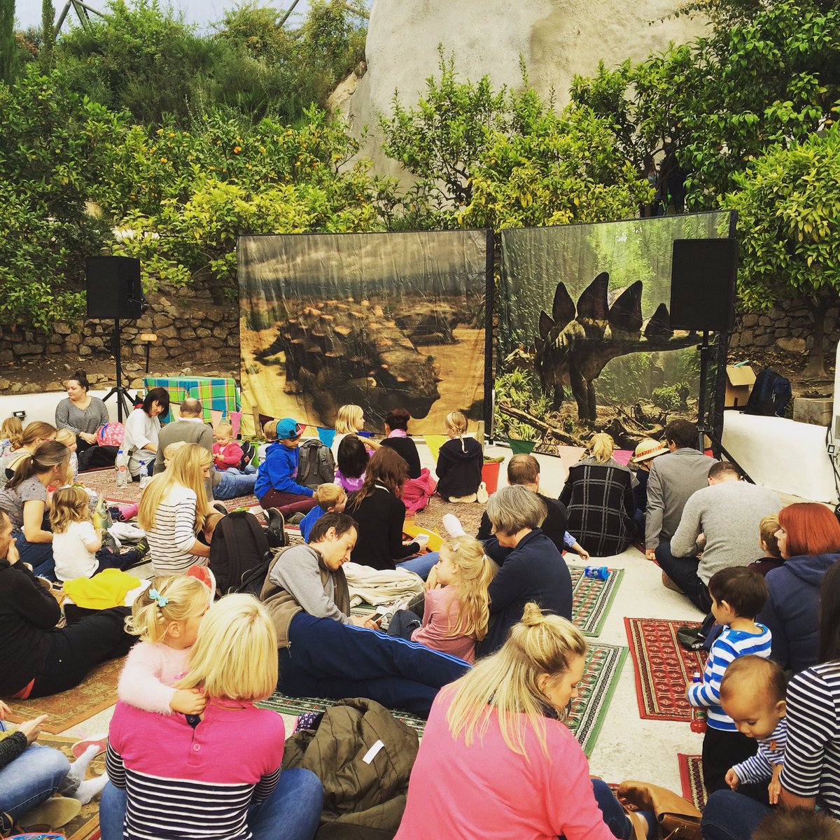 JennyWrenKernow's tweet photo. @AndyDayTV was fab @edenproject today! #DinoRaps #Cornwall #DayOut https://t.co/FSWNvOcRtJ